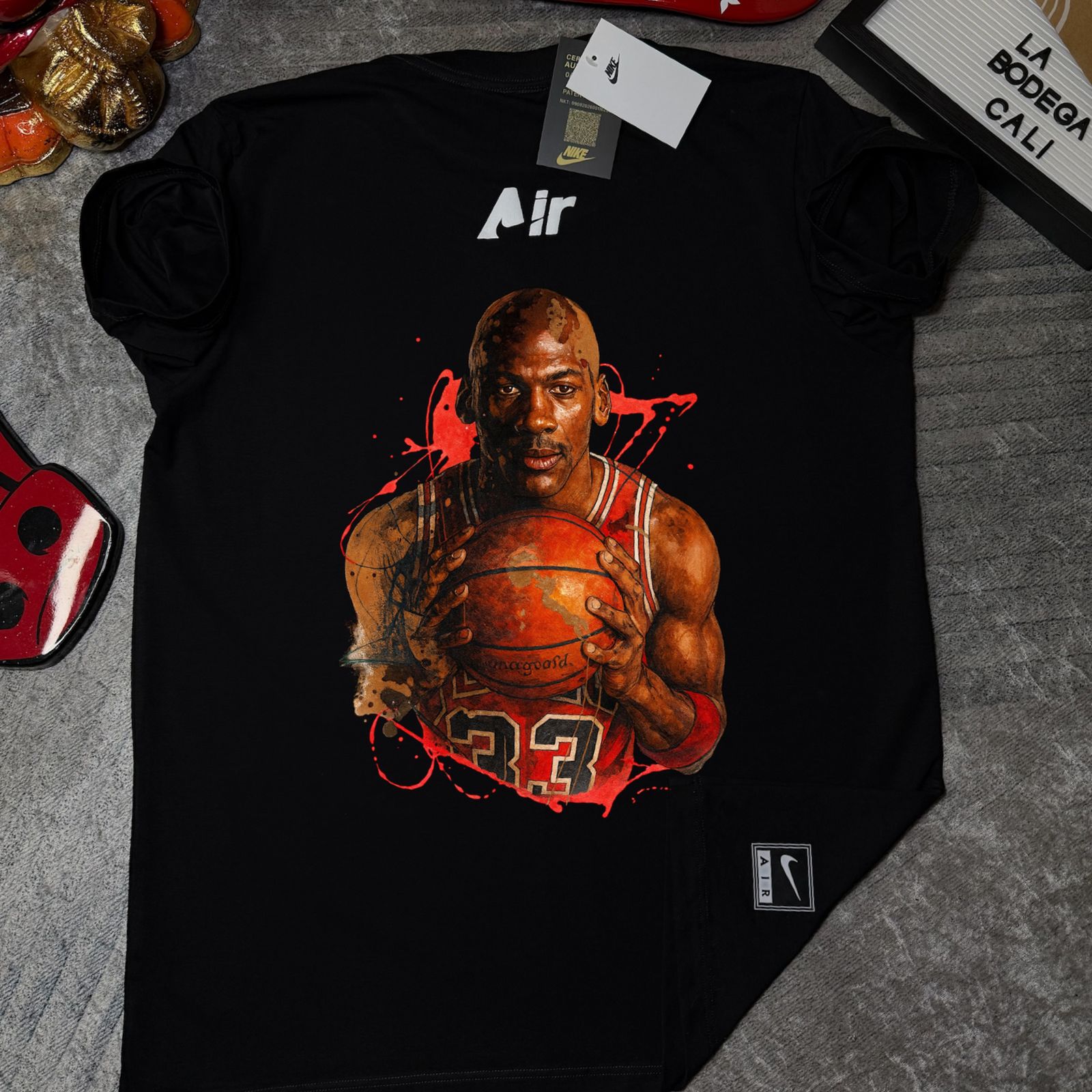 Camiseta Nike Jordan Art Premium – Ícono del Basket & Alto Relieve