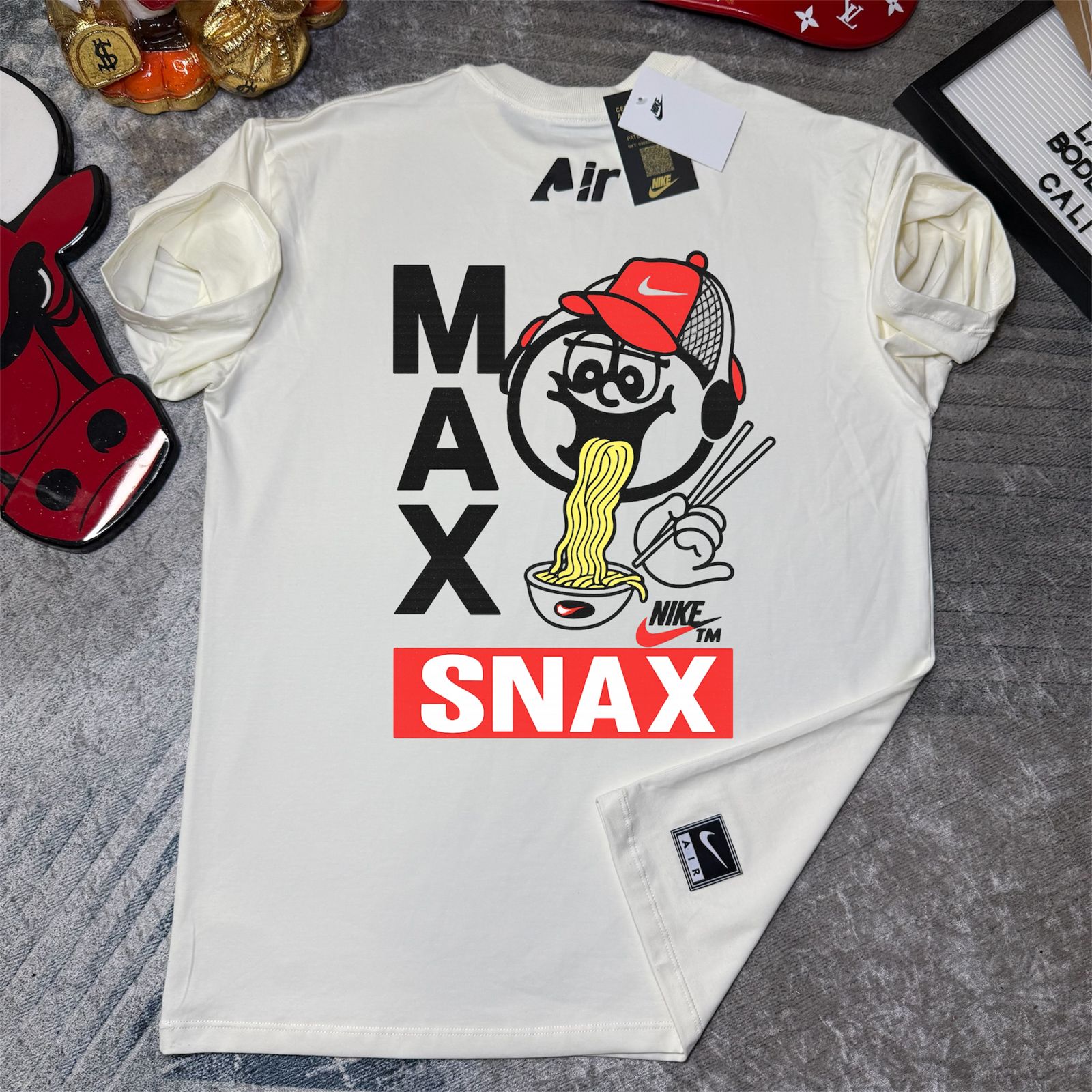 Camiseta Nike Max Snax Premium – Streetwear Creativo & Original