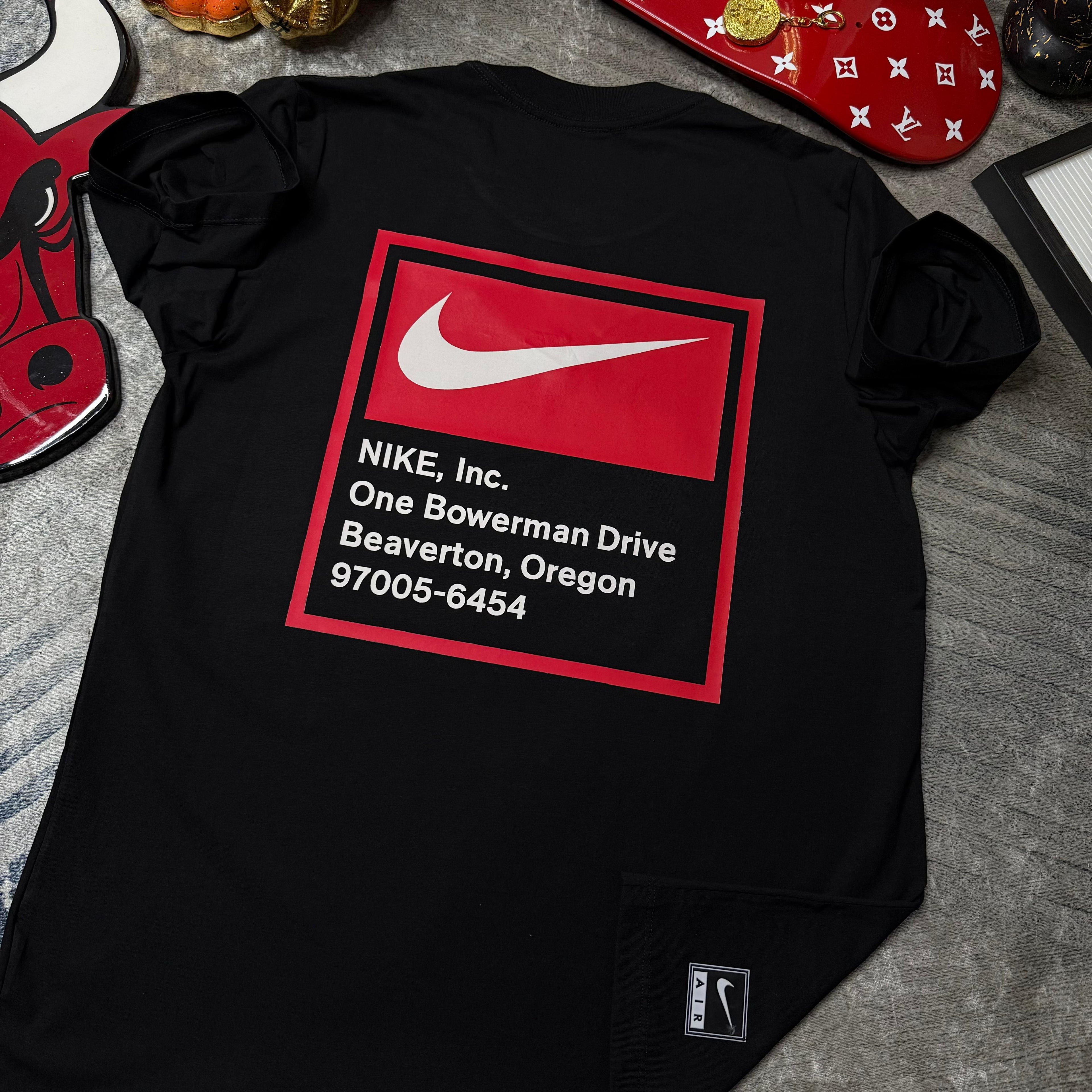 Camiseta Nike Inc. Beaverton Premium – Estilo Corporativo & Urbano